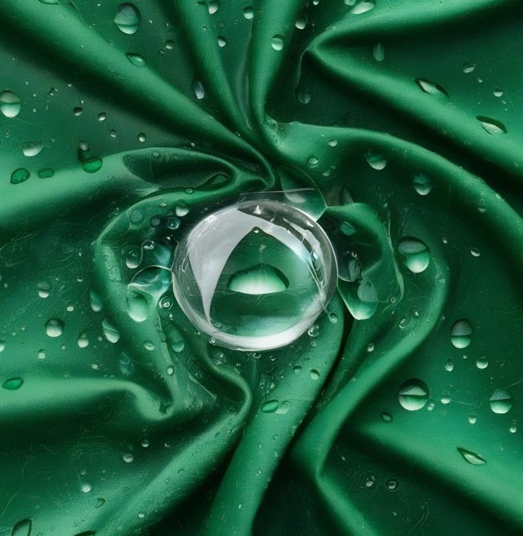 water-resistant-membrane-fabric-with-water-droplets